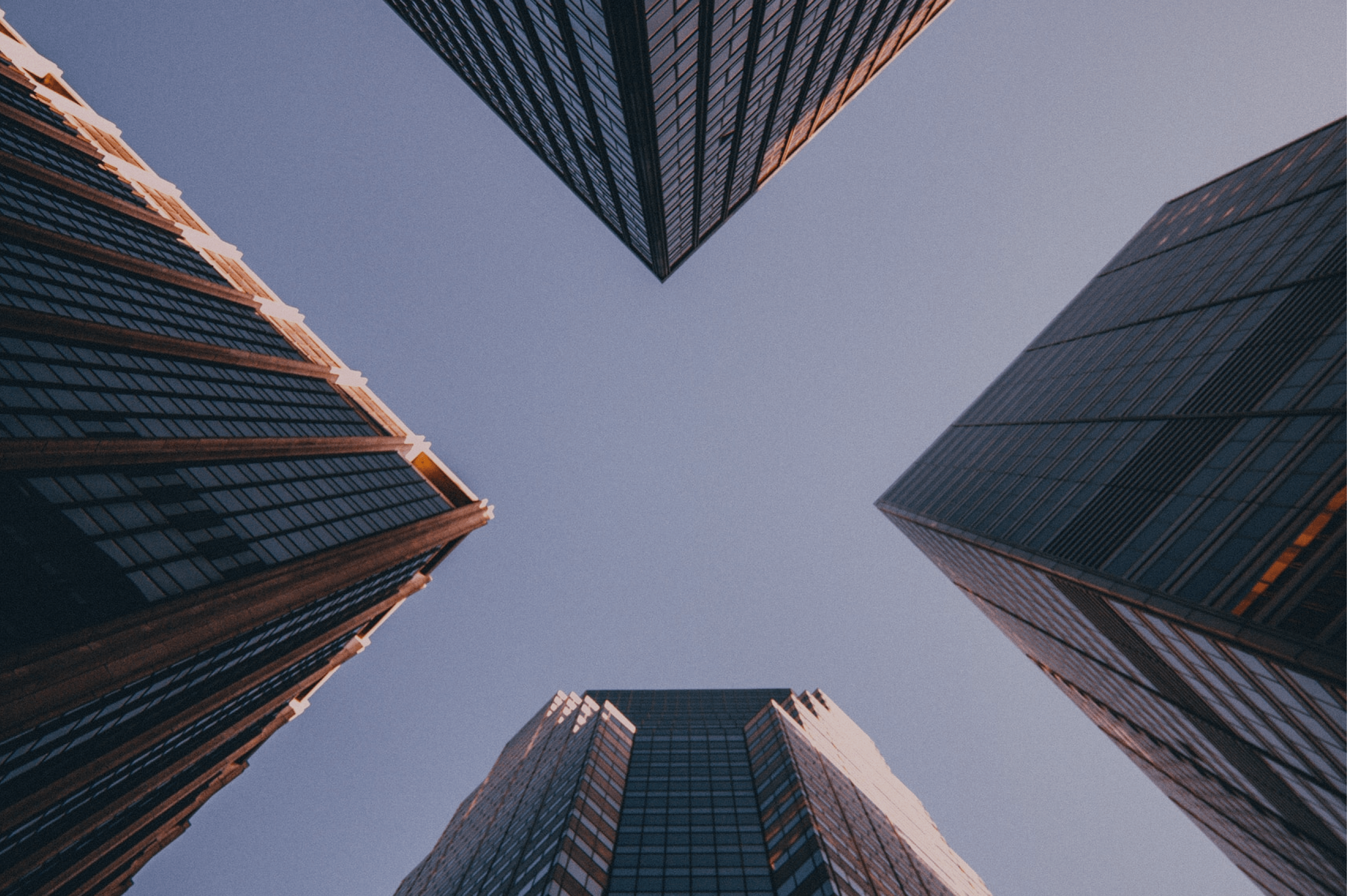 ビルを下から見た画像です